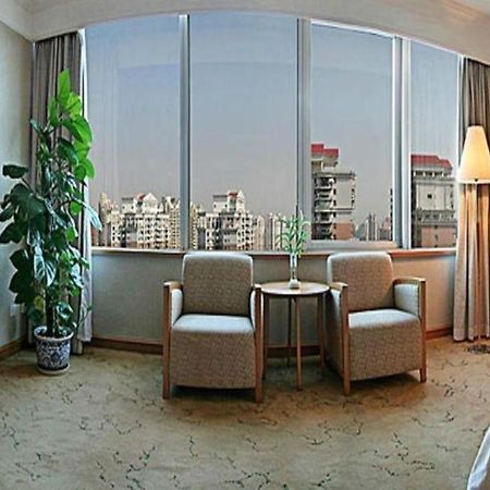 Tian Cheng Hotel Jin Jiang Шанхай Экстерьер фото